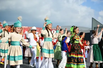 Balıkesir’de Uluslararası Çocuk Festivali coşkusu