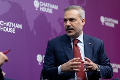 Dışişleri Bakanı Fidan'dan diplomasi telefonu