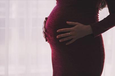 Doğum izni ne kadar, kaç gün oldu? Resmi Gazete'de yayımlandı mı? Bakan Göktaş tarih verdi