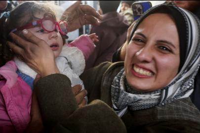 Gazze'den 2 yıl önce tahliye edildiler. Bu bebekler ailelerini tanımıyor