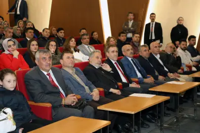 Kayseri Talas'ta atıklar sanata dönüşüyor