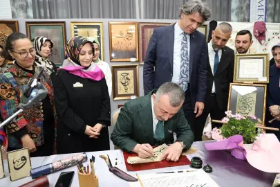 KO-MEK ilçe sergileriyle el emeklerini görücüye çıkarıyor