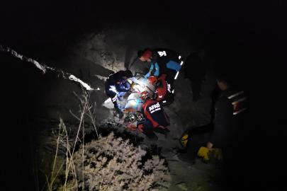 Mantar toplarken 250 metrelik uçuruma düştü