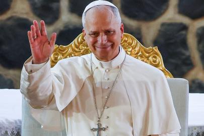 Papa’dan sert çıkış. “Dünya tiranların elinde harap oluyor”