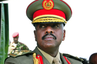 Ugandalı deli general kontrolden çıktı. Beş Türk kadınla evlilik hayaline kapıldı