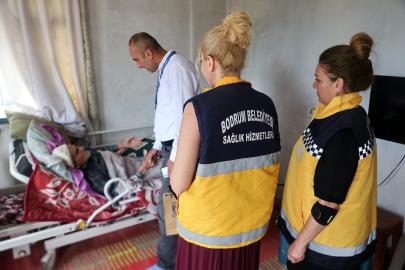 Bodrum'da yatağa bağımlı hastalara evde bayram ziyareti