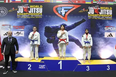 Edirneli milli sporcu İzel Erim dünya ikincisi oldu!