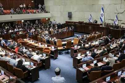 İsrail'de parlamento kendini feshetmeyi oylayacak
