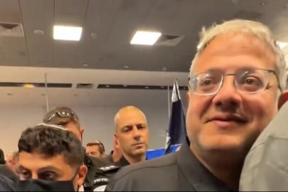 İsrailli Bakan dalga geçti. Sumud Filosu aktivistlerine askerlerden kötü muamele