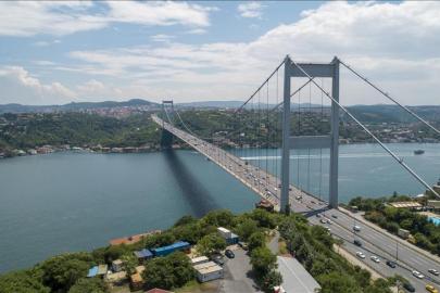 İstanbul Boğazı'nda gemi arızası. Trafik çift yönlü askıya alındı