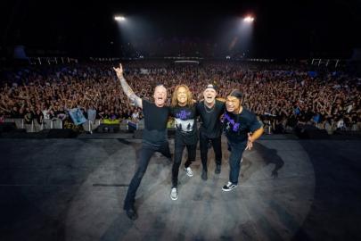 Metallica komşuda "deprem yarattı"
