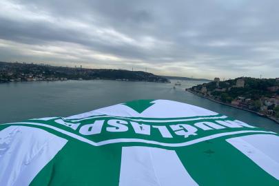 Muğlaspor'un bayrağı İstanbul Boğazı’nda dalgalandı
