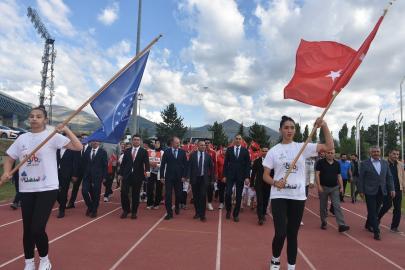 GSB’den davet: "Okullar bitti haydi çocuklar spora"