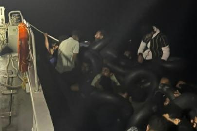 İzmir açıklarında 45 düzensiz göçmen yakalandı