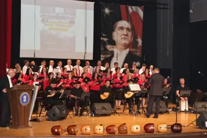 Kütahya’da halk ozanları türkülerle anıldı