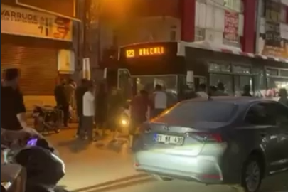 10 kişi belediye otobüsü şoförüne saldırdı. Camdan girip şoförü hastanelik ettiler