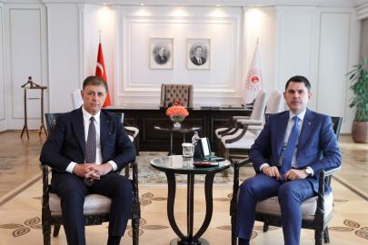 Bakan Kurum Cemil Tugay ile görüştü. "İzmir'in ihtiyaçlarını ve talepleri değerlendirdik"