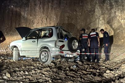 Bolu'da cip 15 metrelik uçurumdan uçtu. 2 kişi hayatını kaybetti, 1 yaralı