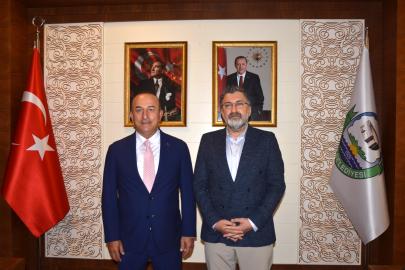 Çavuşoğlu: Serik'te devlet hastanesi planlandığı gibi ilerliyor
