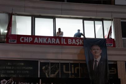 CHP Ankara İl Başkanlığı binasında gerginlik
