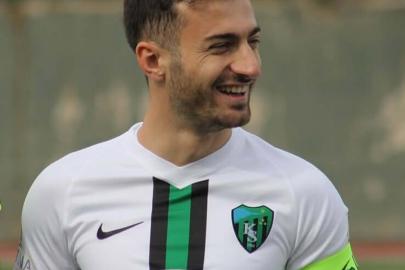 Fethiyespor'da Burak imzalıyor