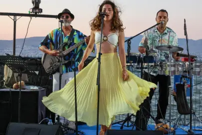 İzmir Marina’da ritim, deniz ve müzik bir arada