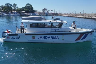 Jandarma Asayiş Botu'ndan Side'de denetim