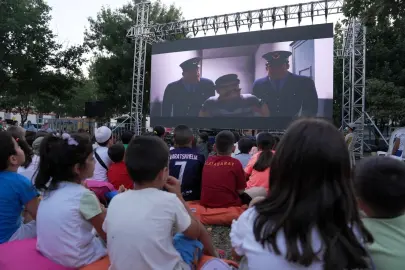 Kocaeli'de yaz akşamları “Çık Dışarıya Oynayalım” ile renkleniyor