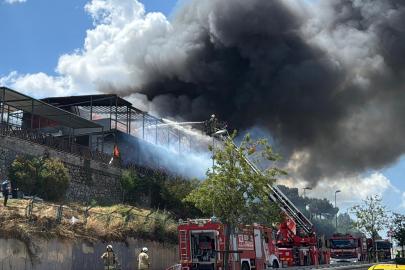 Maltepe'de iki katlı restoranda yangın