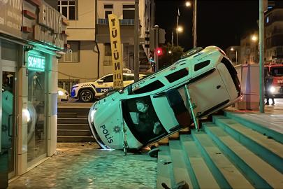 Polis aracı kaza yaptı. 2'si bekçi 3 yaralı
