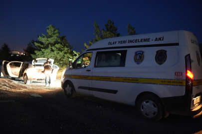 Silahlı saldırı şüphelisi polisten kaçarken tırın altında kaldı