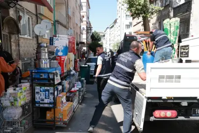 Bursa Osmangazi’de kaldırımlar işgalden temizlendi