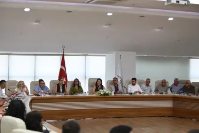 İzmir Karabağlar’da esnafla güç birliği