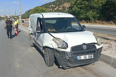 3 otomobilin çarpıştığı kazada 1 yaralı