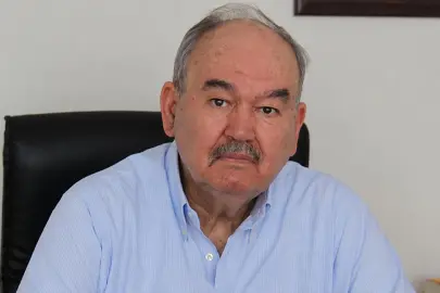 Eski İzmir Büyükşehir Belediye Başkanı Burhan Özfatura yoğun bakımda