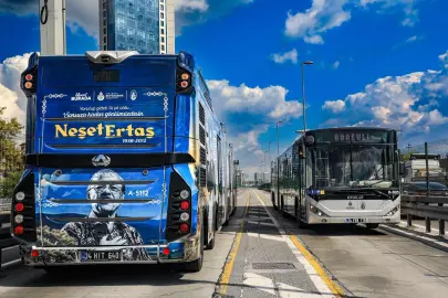 İstanbul yollarında Neşet Ertaş'a saygı