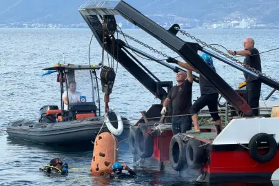İzmit Körfezi’nde resifler denize indirildi