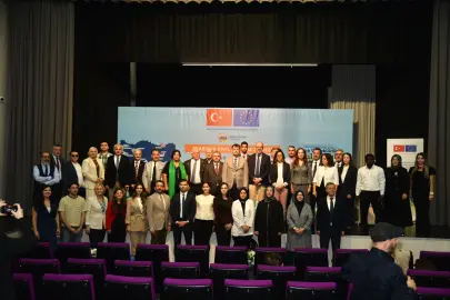 Trabzon’da Sivil Katılım Zirvesi düzenlendi